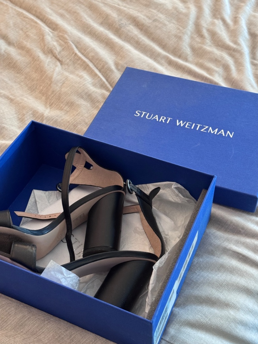 Stuart Weitzman Black Heels Size 40 - Picture 5 of 6
